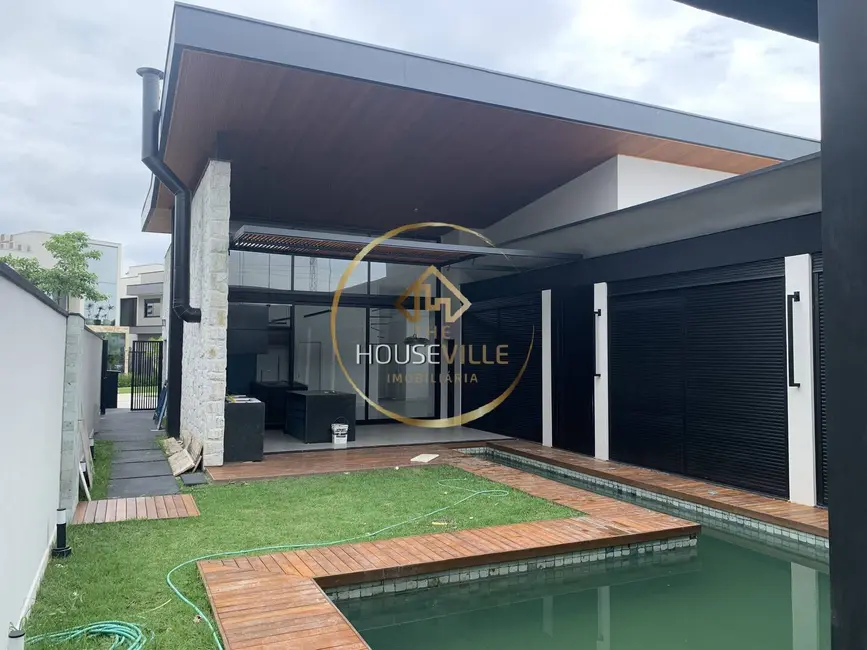 Foto 1 de Casa de Condomínio com 4 quartos à venda, 385m2 em Sao Jose Dos Campos - SP