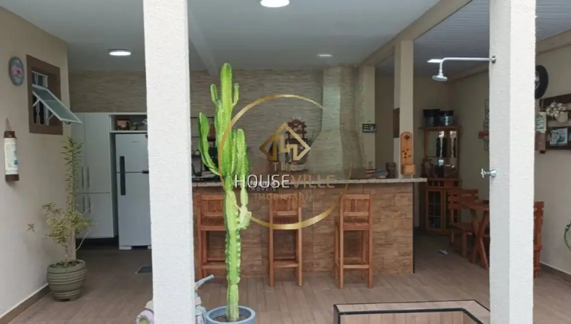 Casa com 4 quartos à venda, 180m2 em Sao Jose Dos Campos - SP - imagem 5 Foto 5 de Casa com 4 quartos à venda, 180m2 em Sao Jose Dos Campos - SP