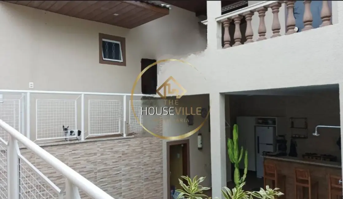 Casa com 4 quartos à venda, 180m2 em Sao Jose Dos Campos - SP - imagem 9 Foto 9 de Casa com 4 quartos à venda, 180m2 em Sao Jose Dos Campos - SP