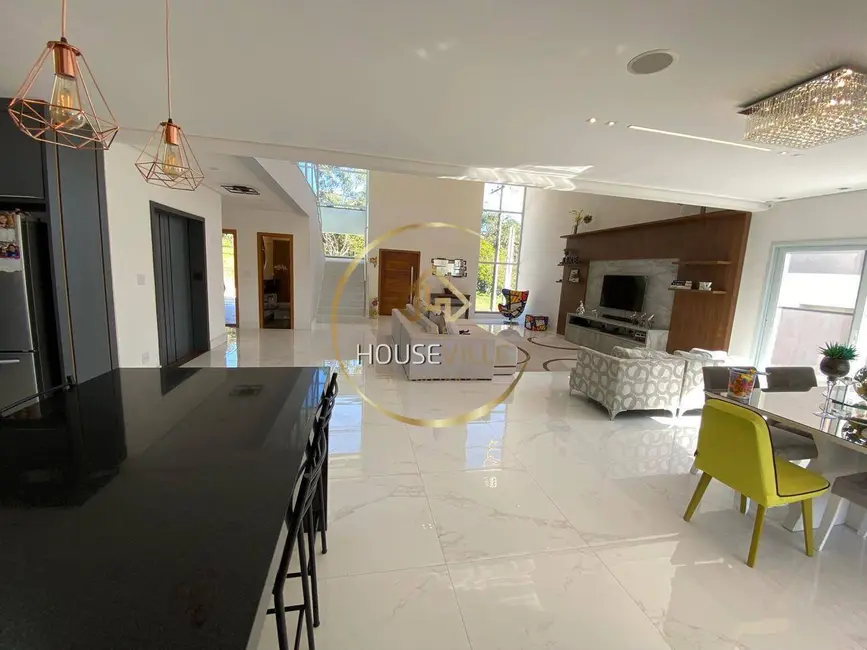 Foto 4 de Casa de Condomínio com 5 quartos à venda, 700m2 em Jambeiro - SP