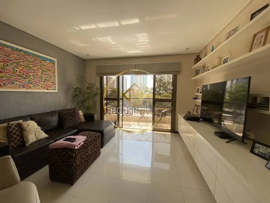 Apartamento com 4 quartos à venda, 140m2 em Sao Jose Dos Campos - SP - imagem 1 Foto 1 de Apartamento com 4 quartos à venda, 140m2 em Sao Jose Dos Campos - SP