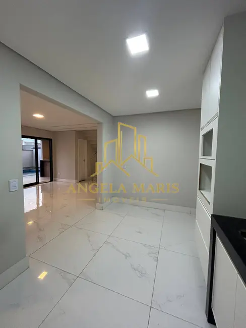 Foto 7 de Casa de Condomínio com 3 quartos à venda e para alugar, 260m2 em Bairro do Grama, Cacapava - SP