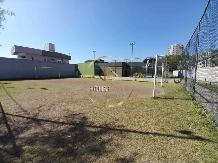 Foto 8 de Casa de Condomínio com 3 quartos à venda, 200m2 em Jardim Jacinto, Jacarei - SP