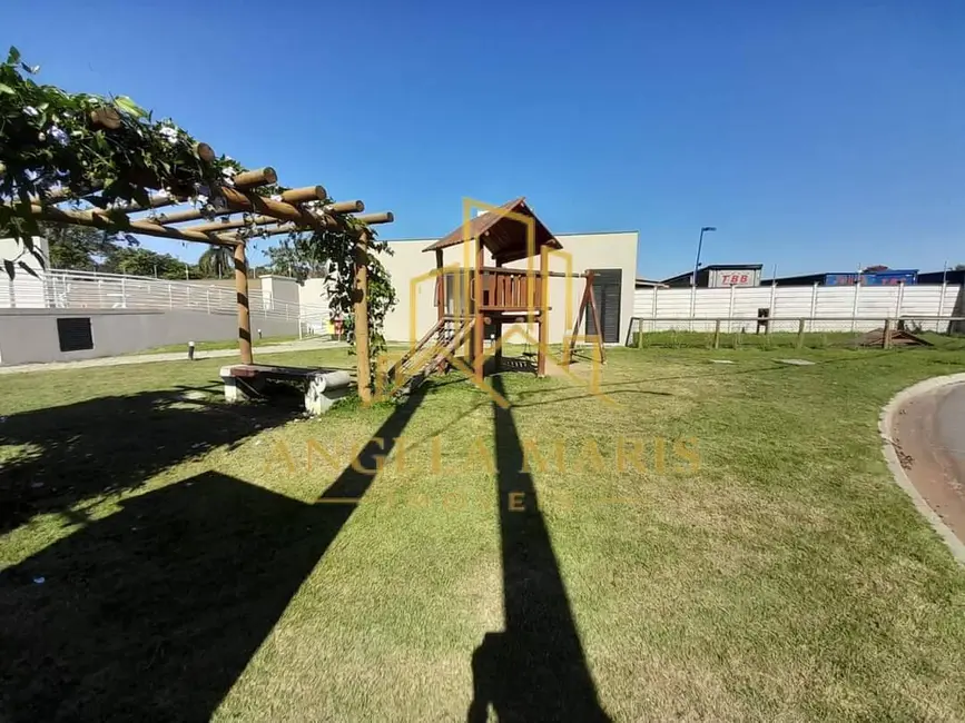 Foto 6 de Casa de Condomínio com 3 quartos à venda, 200m2 em Jardim Jacinto, Jacarei - SP
