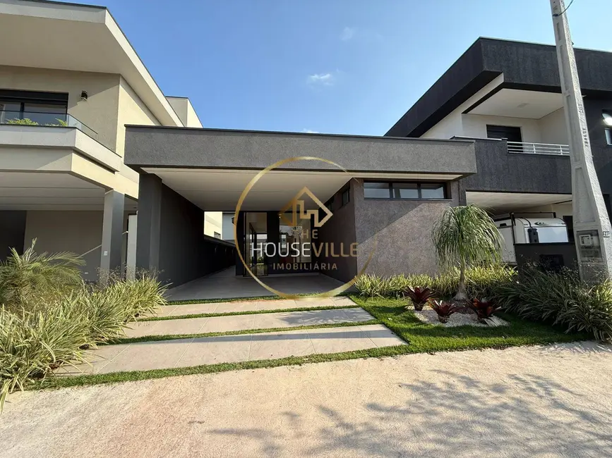 Foto 1 de Casa de Condomínio com 3 quartos à venda, 200m2 em Jardim Jacinto, Jacarei - SP