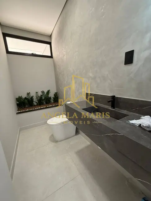 Foto 4 de Casa de Condomínio com 3 quartos à venda, 200m2 em Jardim Jacinto, Jacarei - SP