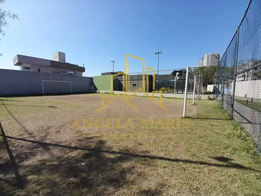 Foto 8 de Casa de Condomínio com 3 quartos à venda, 200m2 em Jardim Jacinto, Jacarei - SP