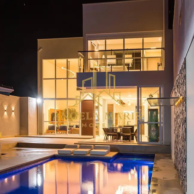 Foto 1 de Casa de Condomínio com 3 quartos à venda, 310m2 em Sao Sebastiao - SP