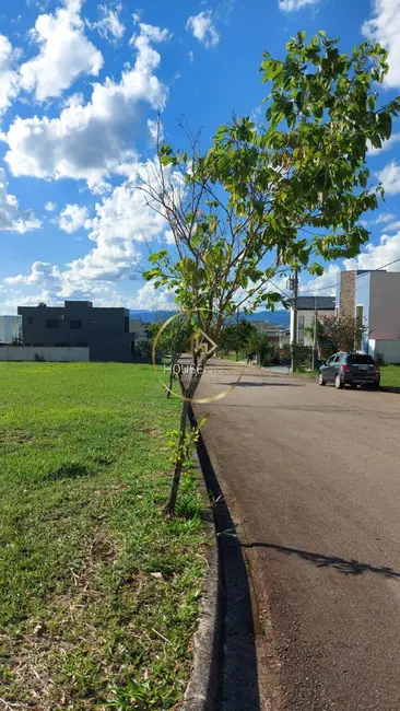 Foto 3 de Casa à venda, 453m2 em Bairro do Grama, Cacapava - SP