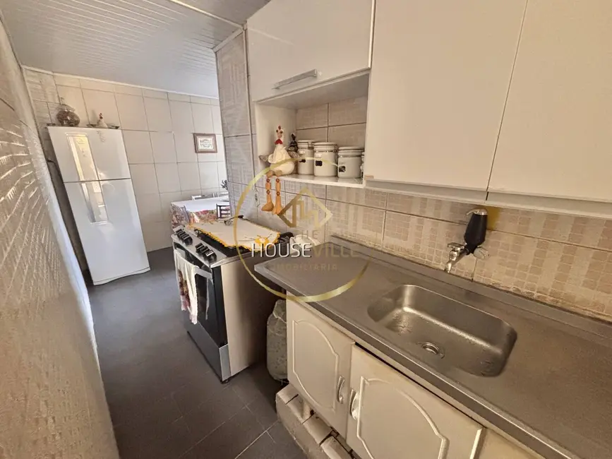 Foto 9 de Casa com 6 quartos à venda, 200m2 em Sao Jose Dos Campos - SP