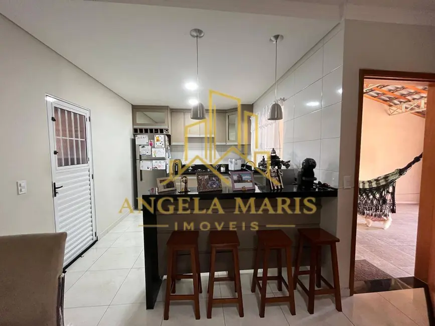 Casa com 3 quartos à venda, 168m2 em Sao Jose Dos Campos - SP - imagem 6 Foto 6 de Casa com 3 quartos à venda, 168m2 em Sao Jose Dos Campos - SP