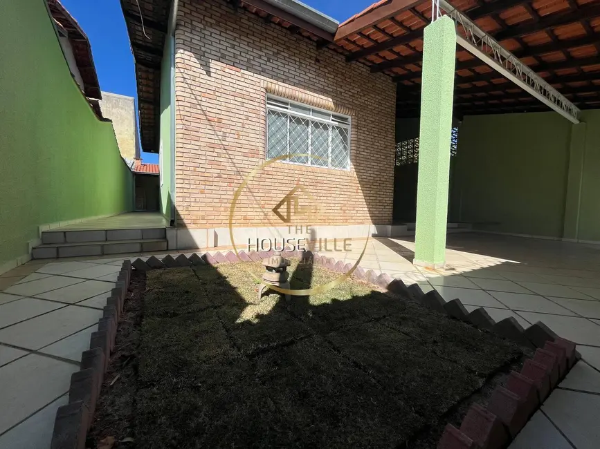 Foto 1 de Casa com 4 quartos à venda, 250m2 em Sao Jose Dos Campos - SP