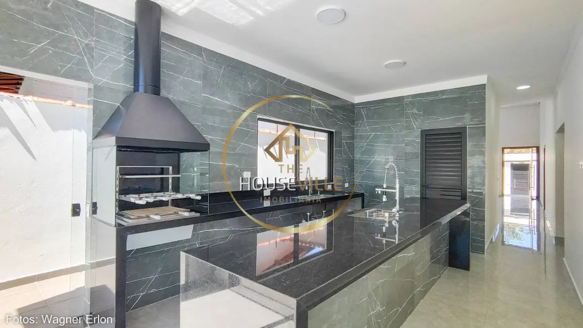 Casa com 3 quartos à venda, 400m2 em Martim de Sá, Caraguatatuba - SP - imagem 3 Foto 3 de Casa com 3 quartos à venda, 400m2 em Martim de Sá, Caraguatatuba - SP