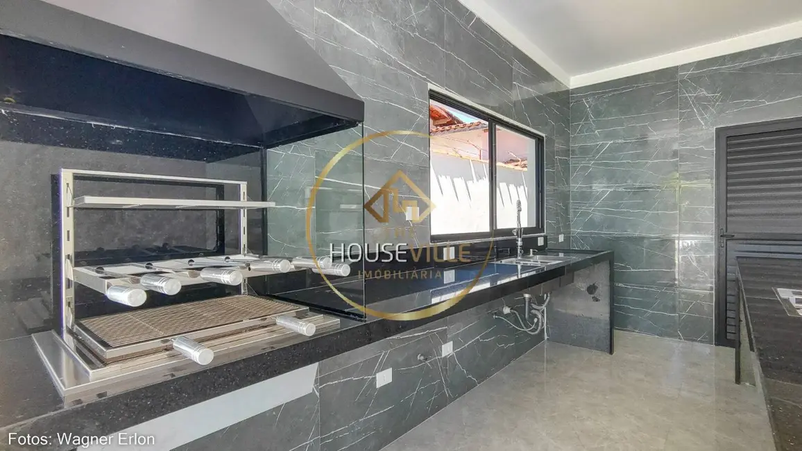 Casa com 3 quartos à venda, 400m2 em Martim de Sá, Caraguatatuba - SP - imagem 4 Foto 4 de Casa com 3 quartos à venda, 400m2 em Martim de Sá, Caraguatatuba - SP