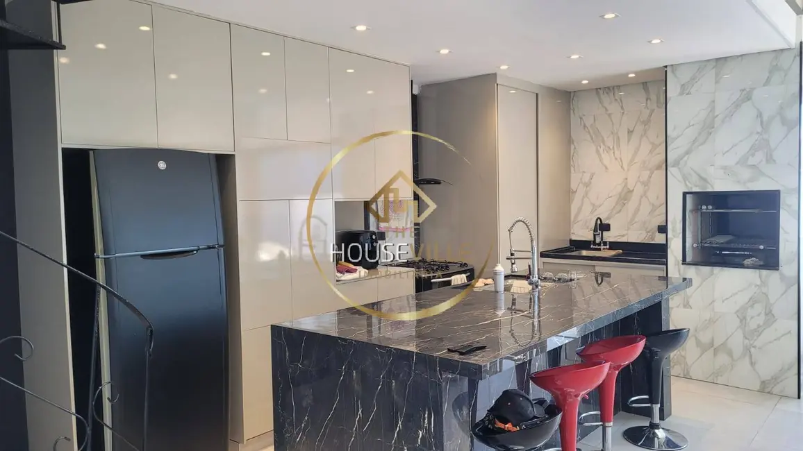 Foto 2 de Casa de Condomínio com 3 quartos à venda, 230m2 em Jardim Jacinto, Jacarei - SP