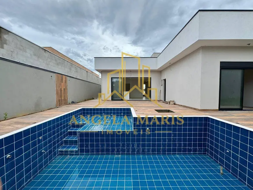 Foto 3 de Casa de Condomínio com 3 quartos à venda, 220m2 em Condomínio Residencial Ecopark Bourbon, Cacapava - SP