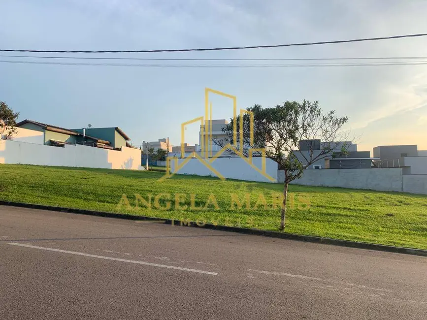 Foto 1 de Lote de Condomínio à venda, 300m2 em Cacapava - SP