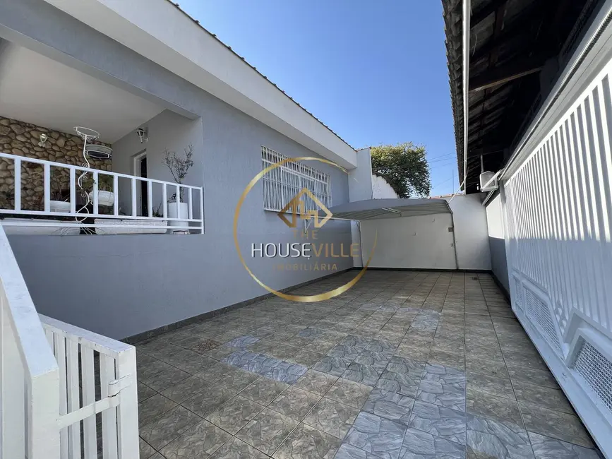 Casa para alugar, 252m2 em Sao Jose Dos Campos - SP - imagem 3 Foto 3 de Casa para alugar, 252m2 em Sao Jose Dos Campos - SP