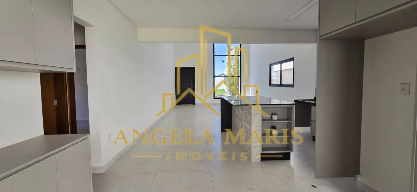 Foto 1 de Casa de Condomínio com 3 quartos à venda, 150m2 em Cacapava - SP