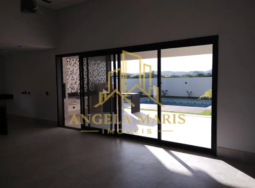 Casa de Condomínio com 4 quartos à venda, 290m2 em Sao Jose Dos Campos - SP - imagem 8 Foto 8 de Casa de Condomínio com 4 quartos à venda, 290m2 em Sao Jose Dos Campos - SP