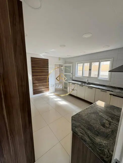 Foto 8 de Casa de Condomínio com 4 quartos à venda, 300m2 em Sao Jose Dos Campos - SP