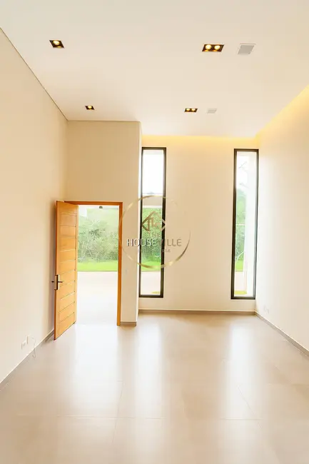 Foto 2 de Casa de Condomínio com 3 quartos à venda, 158m2 em Cacapava - SP