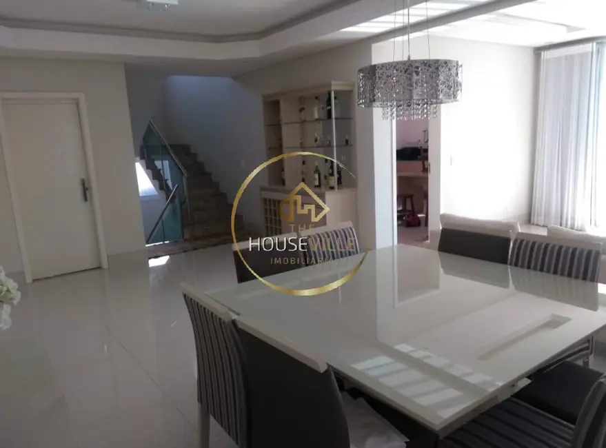 Foto 4 de Casa de Condomínio com 4 quartos à venda, 337m2 em Sao Jose Dos Campos - SP