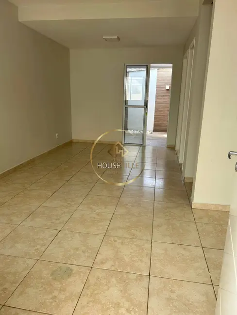 Casa de Condomínio com 3 quartos à venda e para alugar, 127m2 em Sao Jose Dos Campos - SP - imagem 3 Foto 3 de Casa de Condomínio com 3 quartos à venda e para alugar, 127m2 em Sao Jose Dos Campos - SP