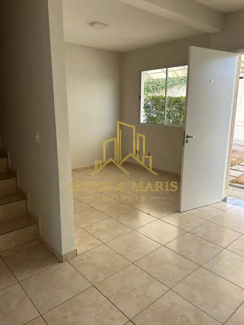Foto 3 de Casa de Condomínio com 3 quartos à venda e para alugar, 127m2 em Sao Jose Dos Campos - SP