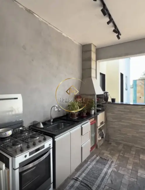 Casa de Condomínio com 4 quartos à venda, 215m2 em Cacapava - SP - imagem 5 Foto 5 de Casa de Condomínio com 4 quartos à venda, 215m2 em Cacapava - SP