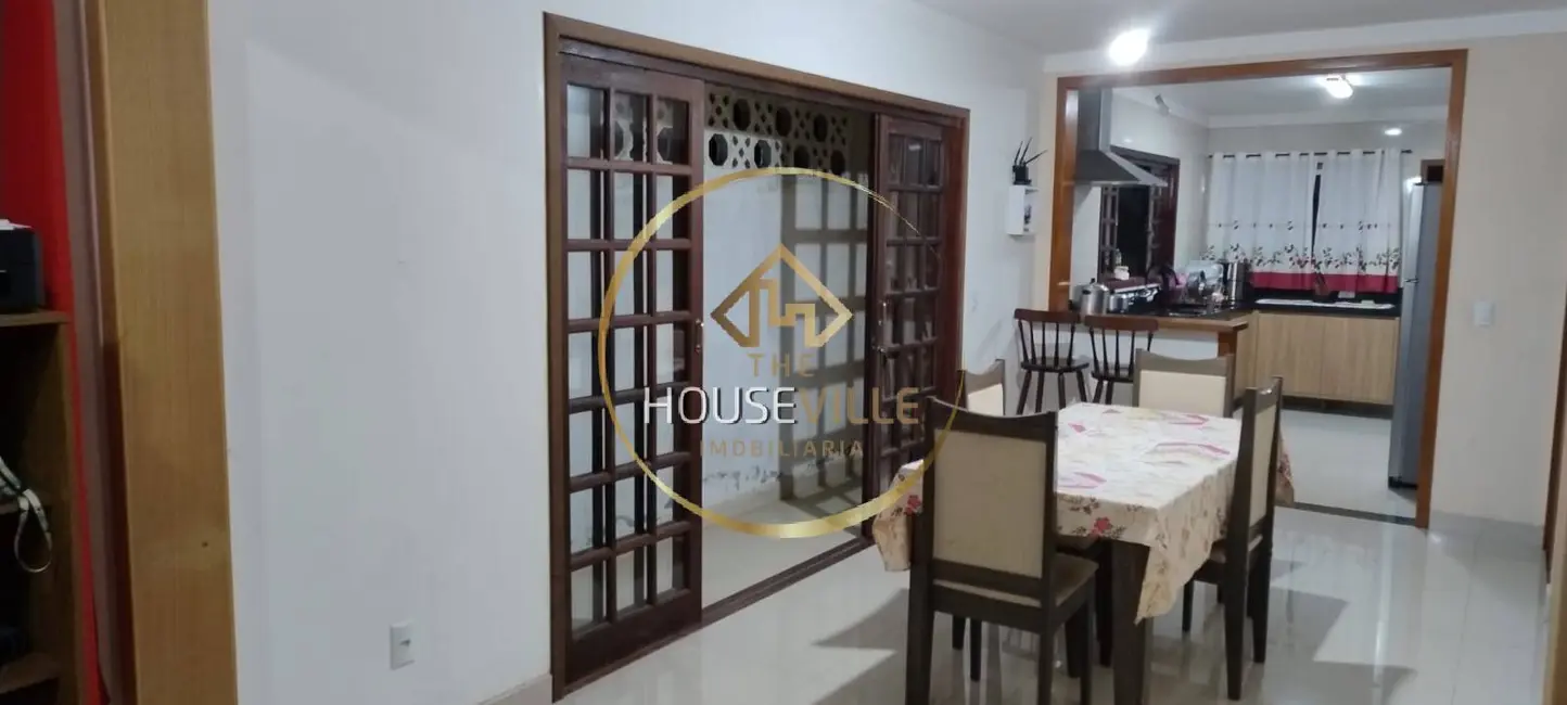 Casa com 3 quartos à venda, 225m2 em Sao Jose Dos Campos - SP - imagem 7 Foto 7 de Casa com 3 quartos à venda, 225m2 em Sao Jose Dos Campos - SP