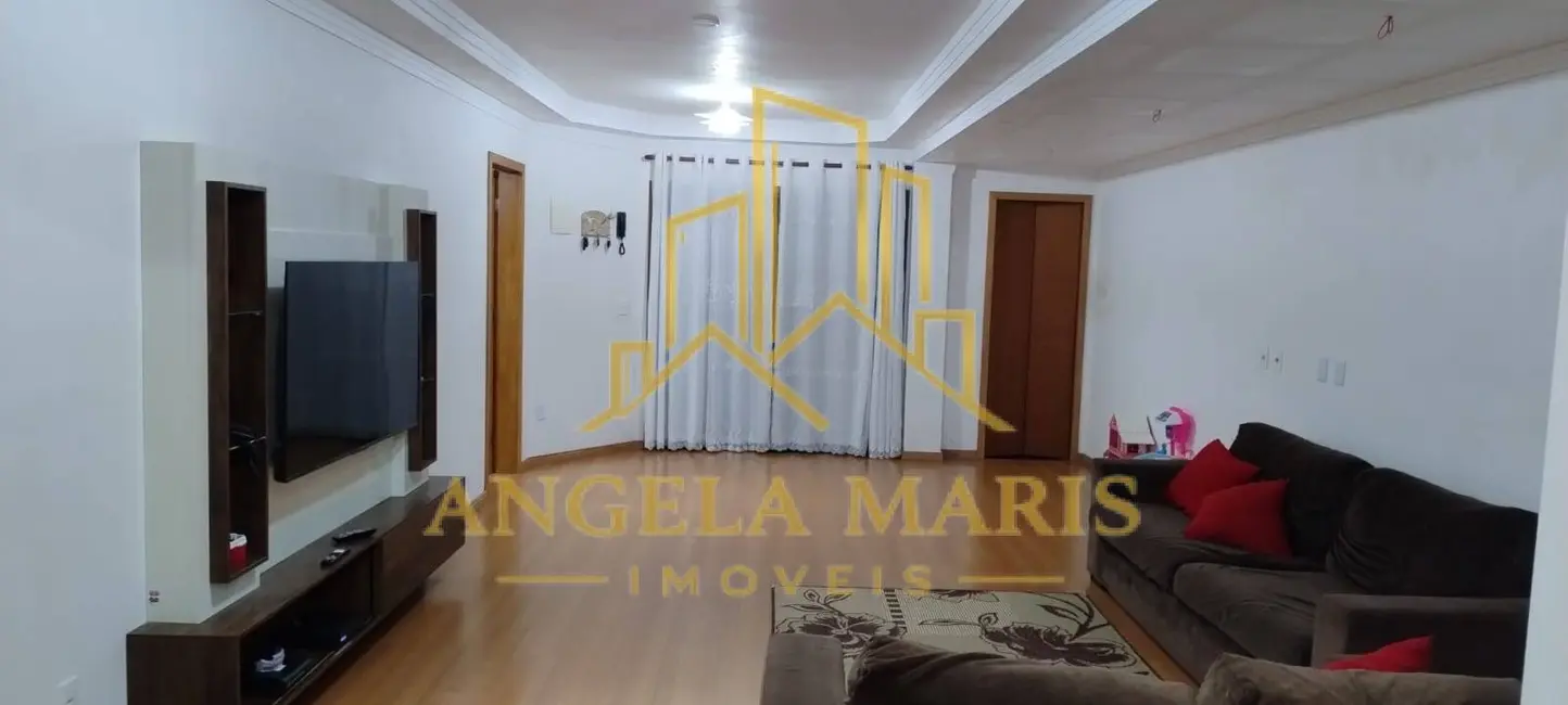 Casa com 3 quartos à venda, 225m2 em Sao Jose Dos Campos - SP - imagem 1 Foto 1 de Casa com 3 quartos à venda, 225m2 em Sao Jose Dos Campos - SP