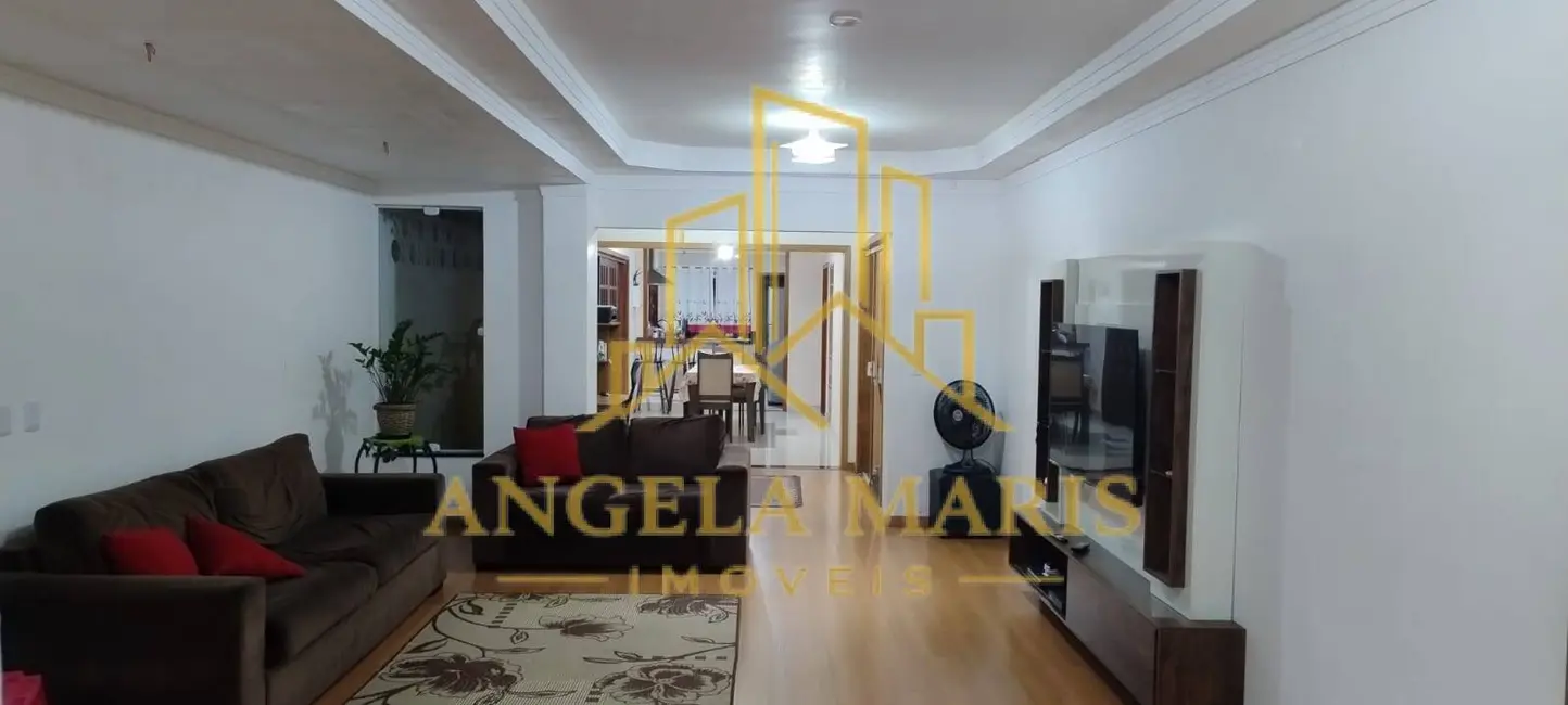 Casa com 3 quartos à venda, 225m2 em Sao Jose Dos Campos - SP - imagem 2 Foto 2 de Casa com 3 quartos à venda, 225m2 em Sao Jose Dos Campos - SP