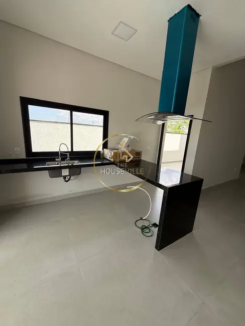 Foto 4 de Casa de Condomínio com 3 quartos à venda e para alugar, 170m2 em Cacapava - SP