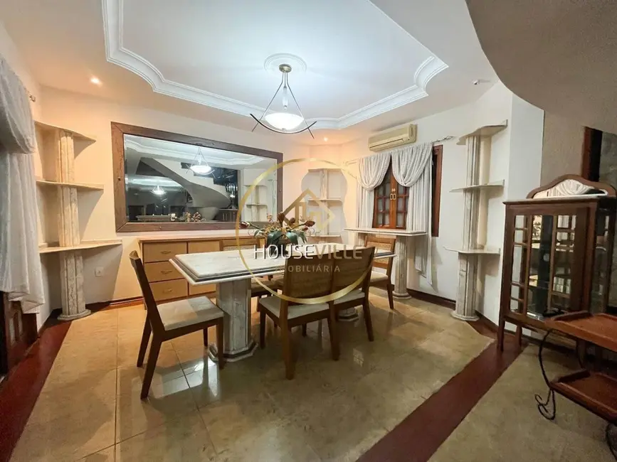 Casa de Condomínio com 4 quartos para alugar, 322m2 em Sao Jose Dos Campos - SP - imagem 2 Foto 2 de Casa de Condomínio com 4 quartos para alugar, 322m2 em Sao Jose Dos Campos - SP