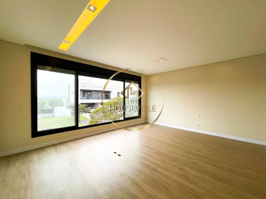 Casa de Condomínio com 4 quartos à venda, 282m2 em Sao Jose Dos Campos - SP - imagem 4 Foto 4 de Casa de Condomínio com 4 quartos à venda, 282m2 em Sao Jose Dos Campos - SP