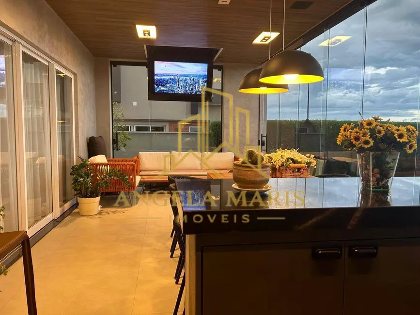 Foto 1 de Casa de Condomínio com 5 quartos à venda, 330m2 em Sao Jose Dos Campos - SP