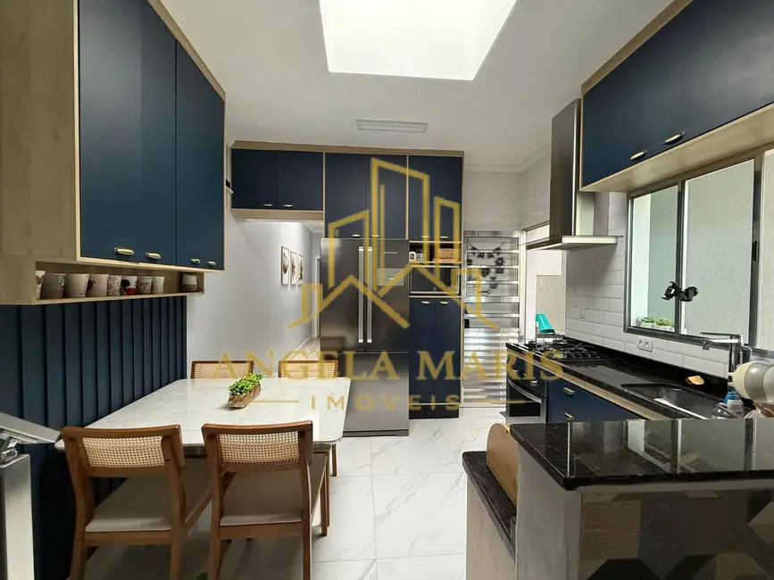 Foto 2 de Casa com 3 quartos à venda, 125m2 em Sao Jose Dos Campos - SP