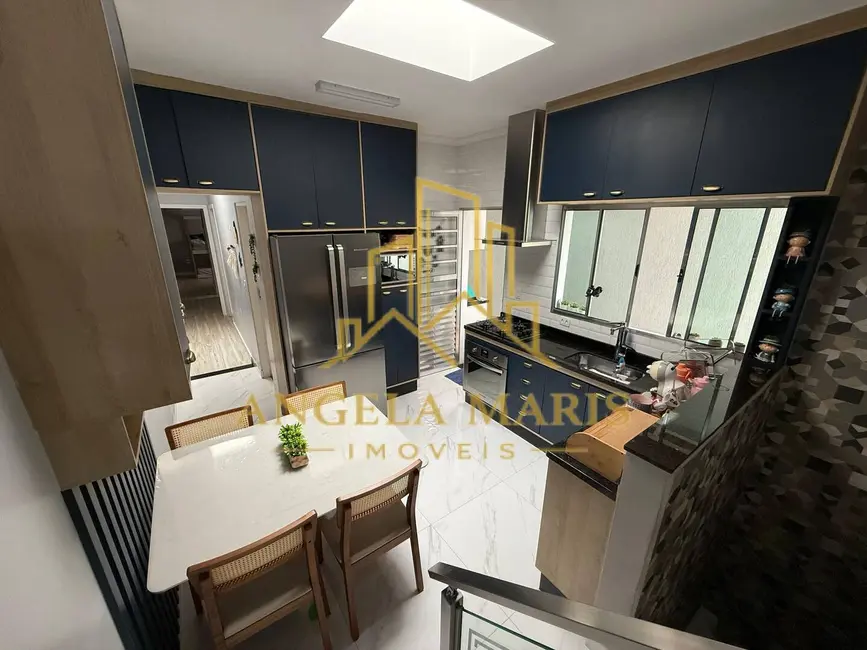 Foto 3 de Casa com 3 quartos à venda, 125m2 em Sao Jose Dos Campos - SP