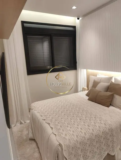Foto 2 de Apartamento com 2 quartos à venda e para alugar em Sao Jose Dos Campos - SP