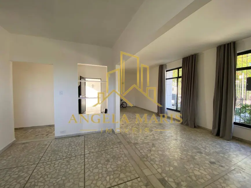 Foto 3 de Casa com 3 quartos à venda, 210m2 em Sao Jose Dos Campos - SP