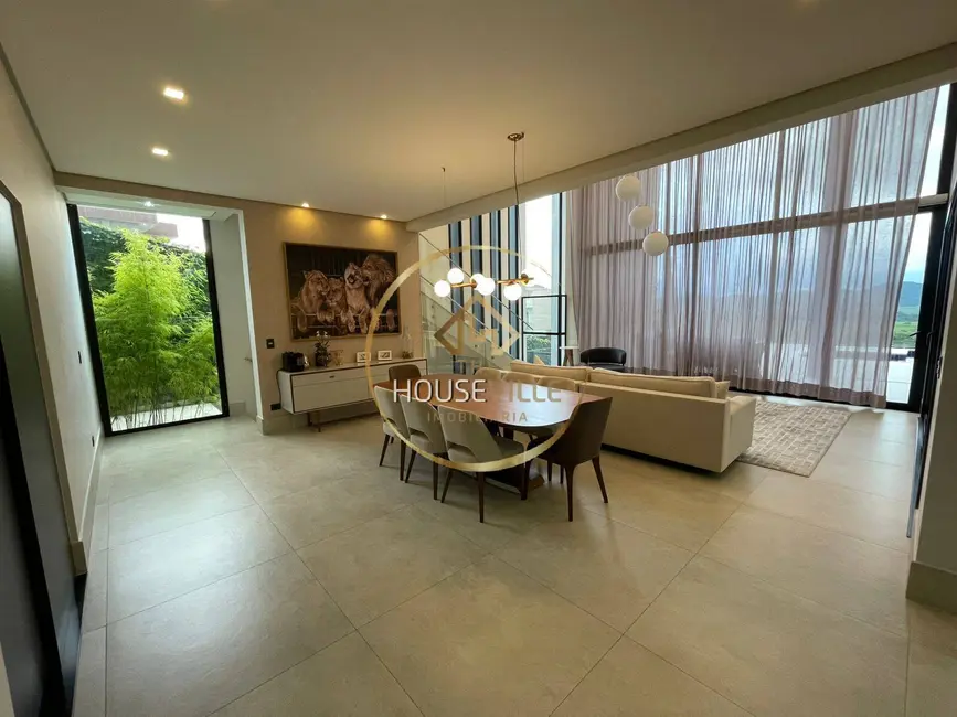 Foto 5 de Casa de Condomínio com 4 quartos à venda, 460m2 em Sao Jose Dos Campos - SP