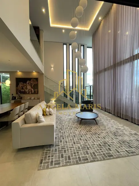 Casa de Condomínio com 4 quartos à venda, 460m2 em Sao Jose Dos Campos - SP - imagem 9 Foto 9 de Casa de Condomínio com 4 quartos à venda, 460m2 em Sao Jose Dos Campos - SP