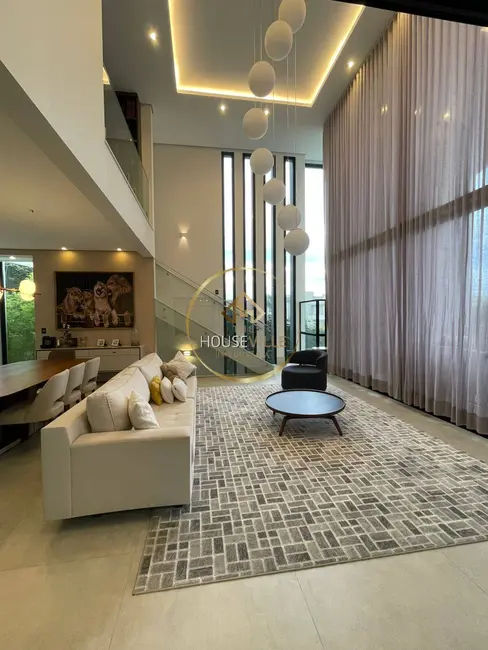 Foto 9 de Casa de Condomínio com 4 quartos à venda, 460m2 em Sao Jose Dos Campos - SP