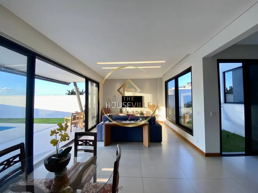 Casa de Condomínio com 4 quartos à venda e para alugar, 297m2 em Sao Jose Dos Campos - SP - imagem 1 Foto 1 de Casa de Condomínio com 4 quartos à venda e para alugar, 297m2 em Sao Jose Dos Campos - SP