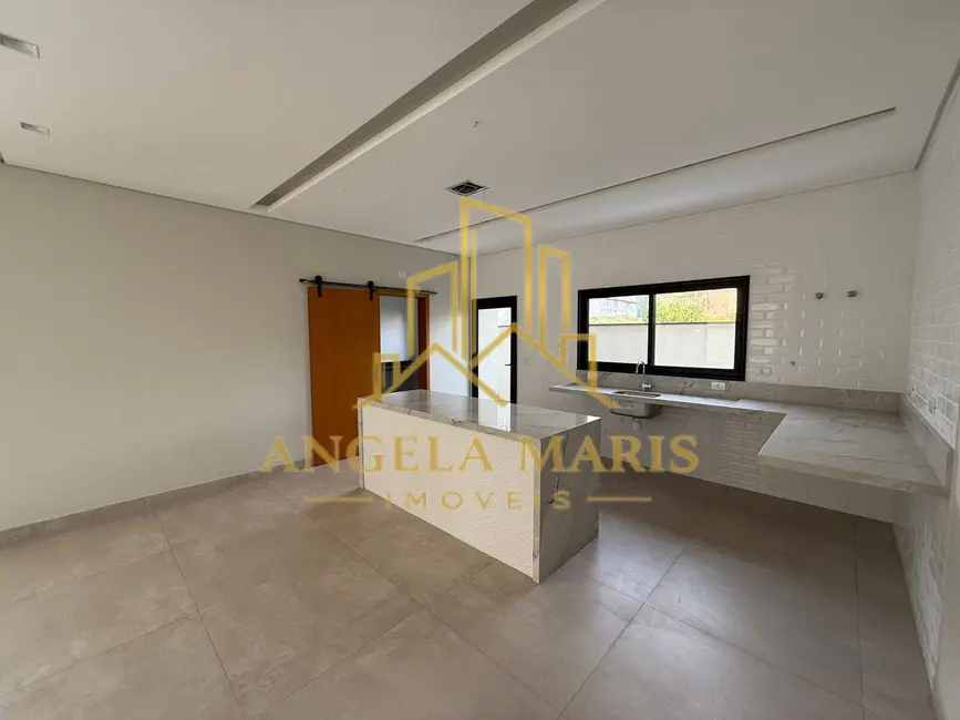 Casa de Condomínio com 5 quartos à venda, 347m2 em Sao Jose Dos Campos - SP - imagem 8 Foto 8 de Casa de Condomínio com 5 quartos à venda, 347m2 em Sao Jose Dos Campos - SP