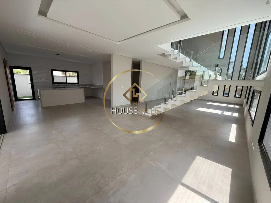 Casa de Condomínio com 5 quartos à venda, 347m2 em Sao Jose Dos Campos - SP - imagem 6 Foto 6 de Casa de Condomínio com 5 quartos à venda, 347m2 em Sao Jose Dos Campos - SP