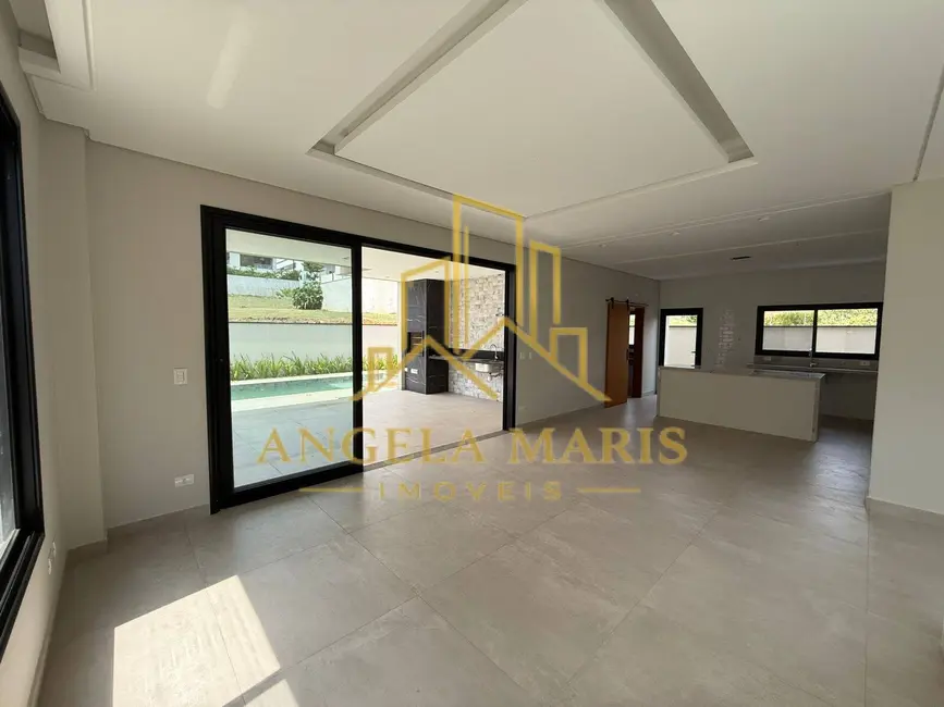 Casa de Condomínio com 5 quartos à venda, 347m2 em Sao Jose Dos Campos - SP - imagem 4 Foto 4 de Casa de Condomínio com 5 quartos à venda, 347m2 em Sao Jose Dos Campos - SP