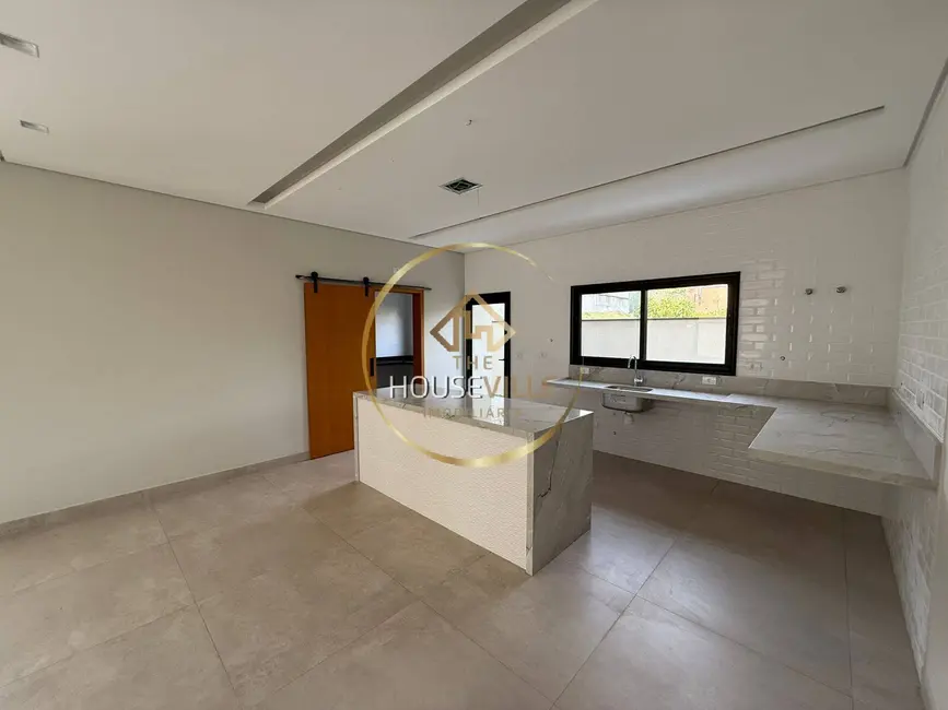 Casa de Condomínio com 5 quartos à venda, 347m2 em Sao Jose Dos Campos - SP - imagem 7 Foto 7 de Casa de Condomínio com 5 quartos à venda, 347m2 em Sao Jose Dos Campos - SP