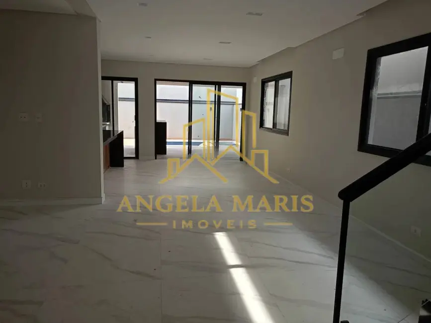 Foto 3 de Casa de Condomínio com 4 quartos à venda, 240m2 em Sao Jose Dos Campos - SP